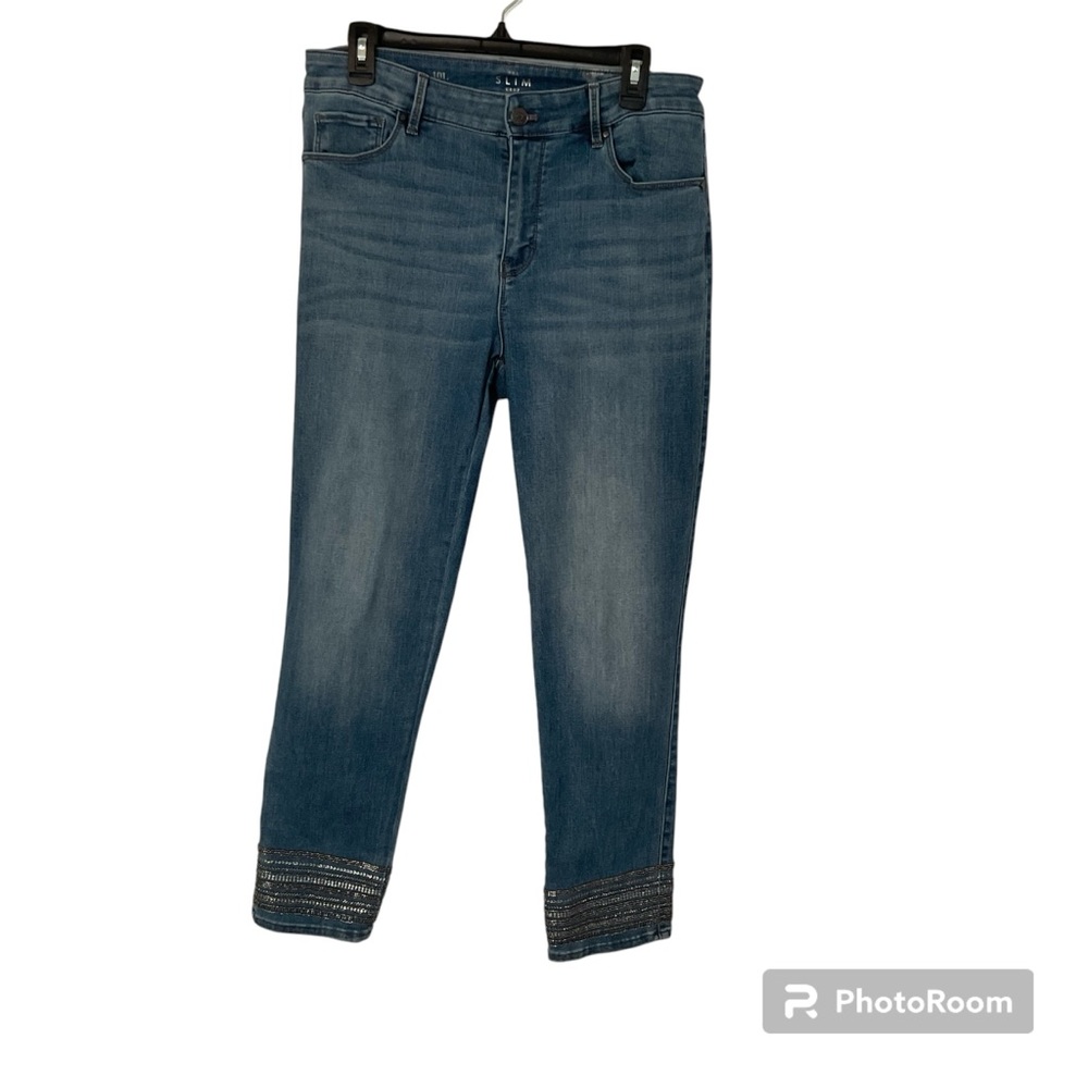 White House Black Market slim jean